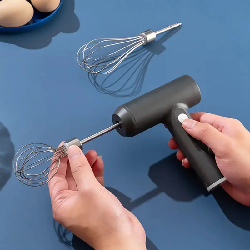 Kabelloser Handmixer mit USB-Akku, 3 Stufen und 2 Schneebesen